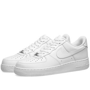 NEW NIKE AIR FORCE 1